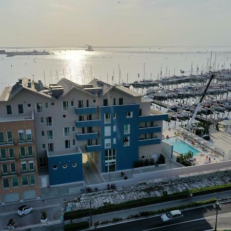 Mosella Suite Hotel Сотомарина Екстериор снимка