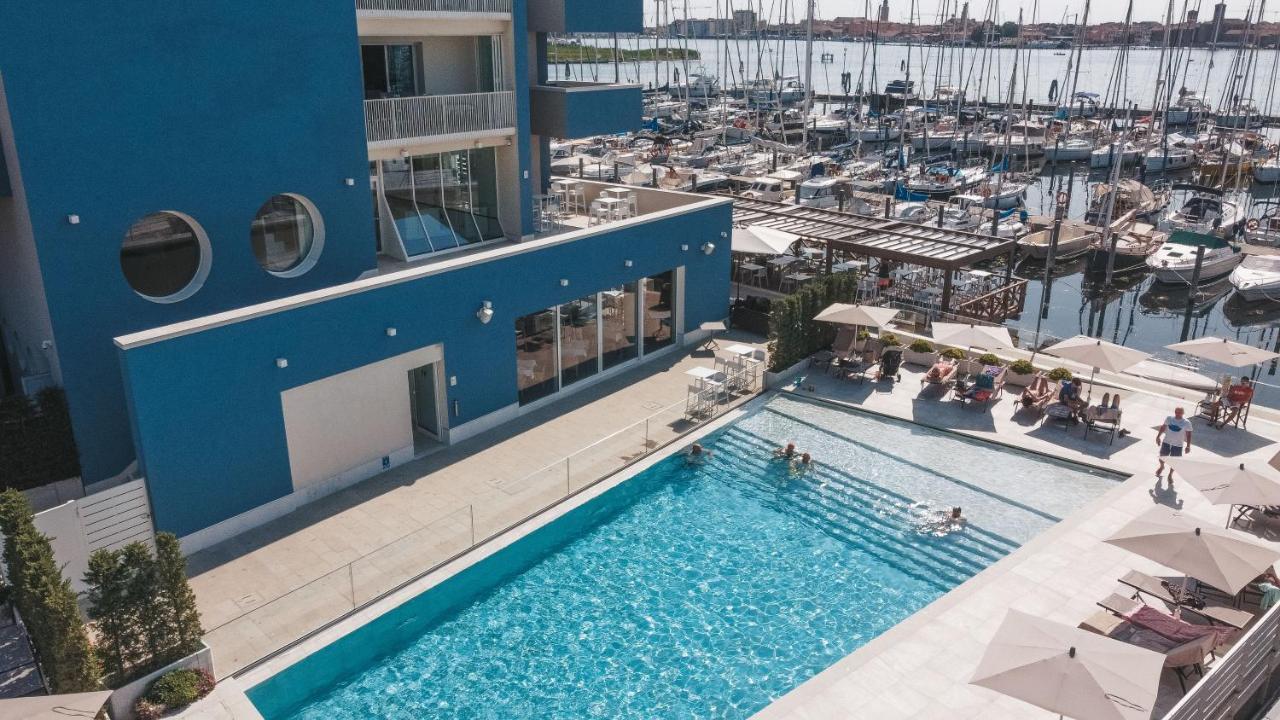 Mosella Suite Hotel Сотомарина Екстериор снимка