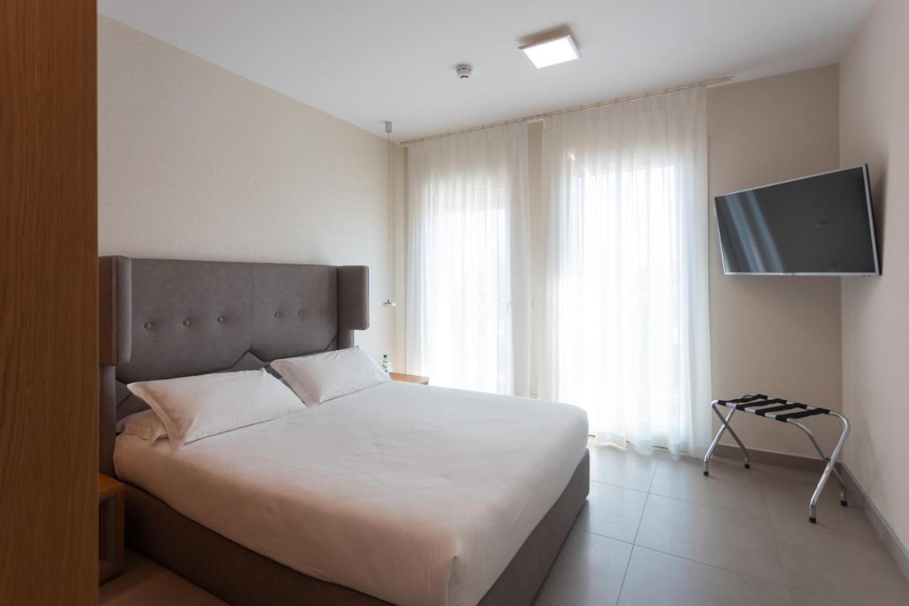 Mosella Suite Hotel Сотомарина Екстериор снимка