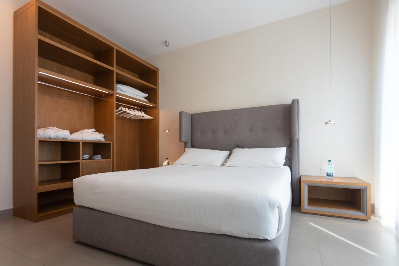 Mosella Suite Hotel Сотомарина Екстериор снимка